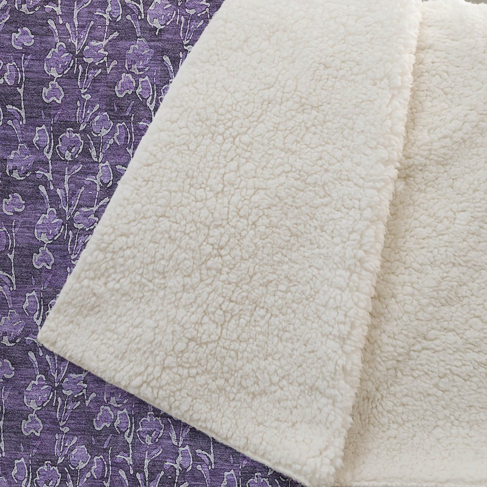Premium Machine Washable ASB692 Purple 50" x 70" Sherpa Throw Blanket. Picture 2