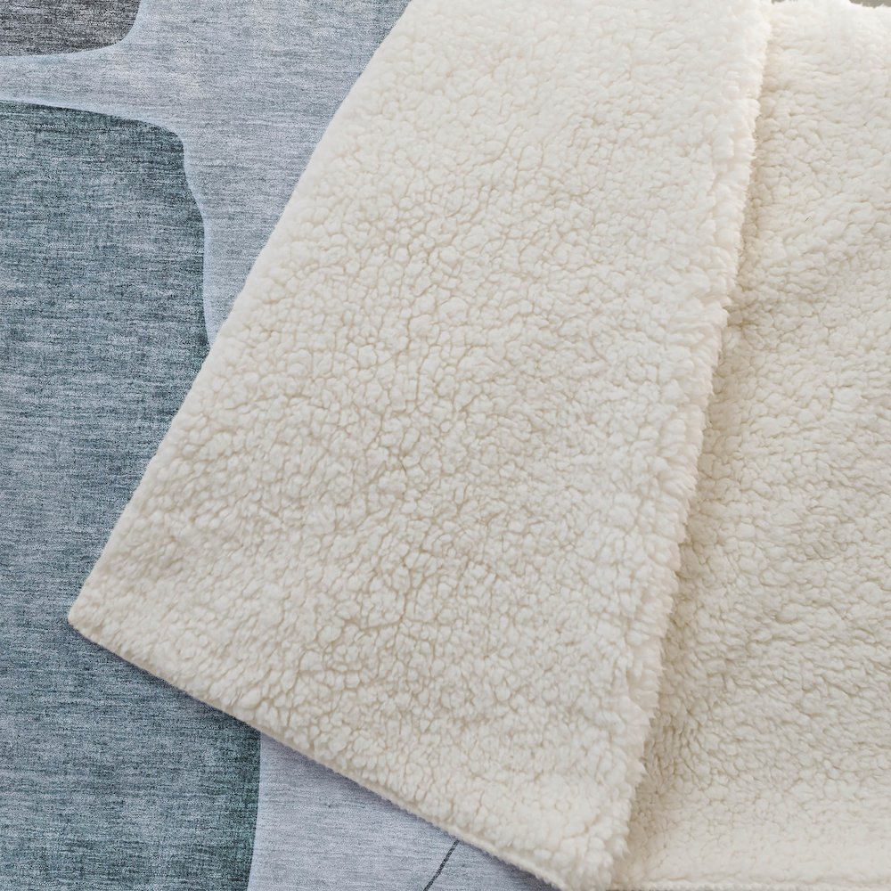 Premium Machine Washable ASB696 Teal 50" x 70" Sherpa Throw Blanket. Picture 2