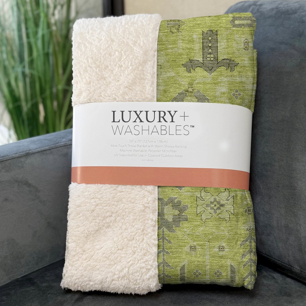 Premium Machine Washable ASB697 Aloe 50" x 70" Sherpa Throw Blanket. Picture 3
