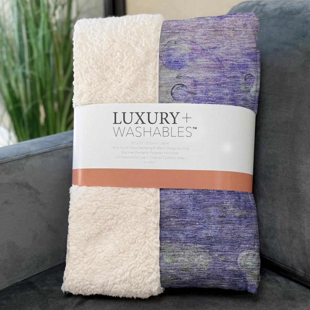 Premium Machine Washable ASB698 Purple 50" x 70" Sherpa Throw Blanket. Picture 3