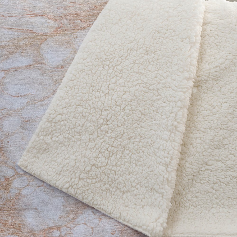 Premium Machine Washable ASB699 Coral 50" x 70" Sherpa Throw Blanket. Picture 2