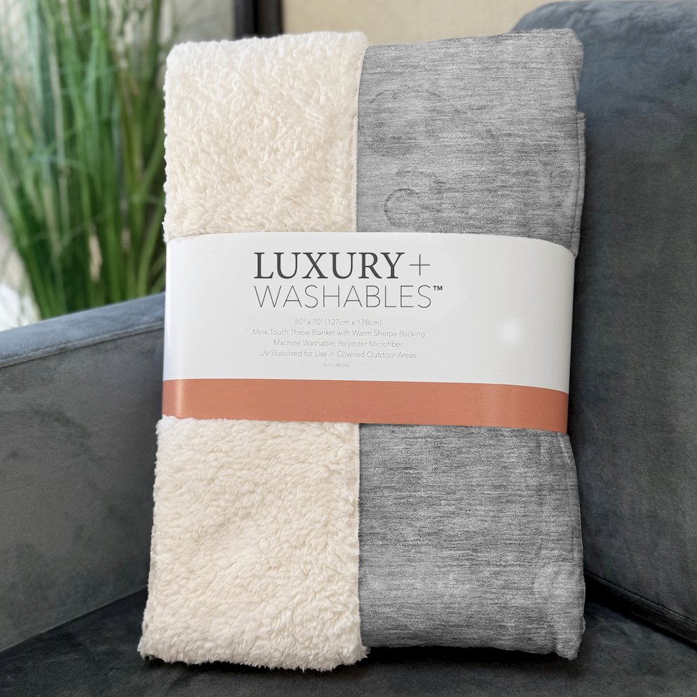 Premium Machine Washable ASB699 Silver 50" x 70" Sherpa Throw Blanket. Picture 3