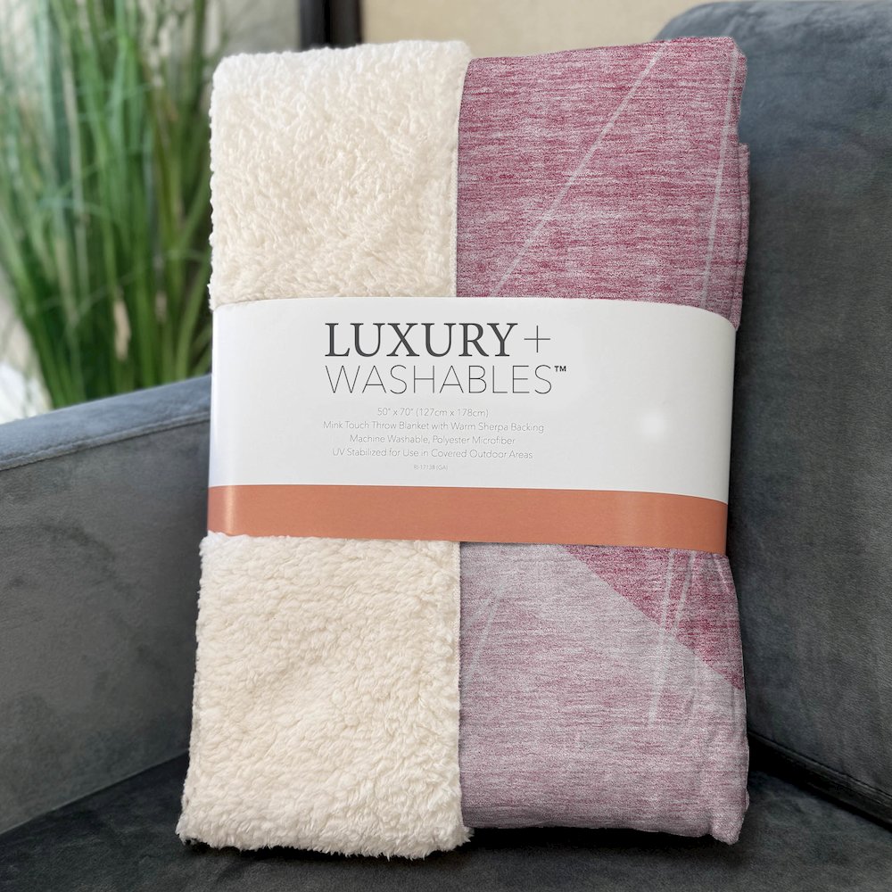 Premium Machine Washable ASB706 Pink 50" x 70" Sherpa Throw Blanket. Picture 3