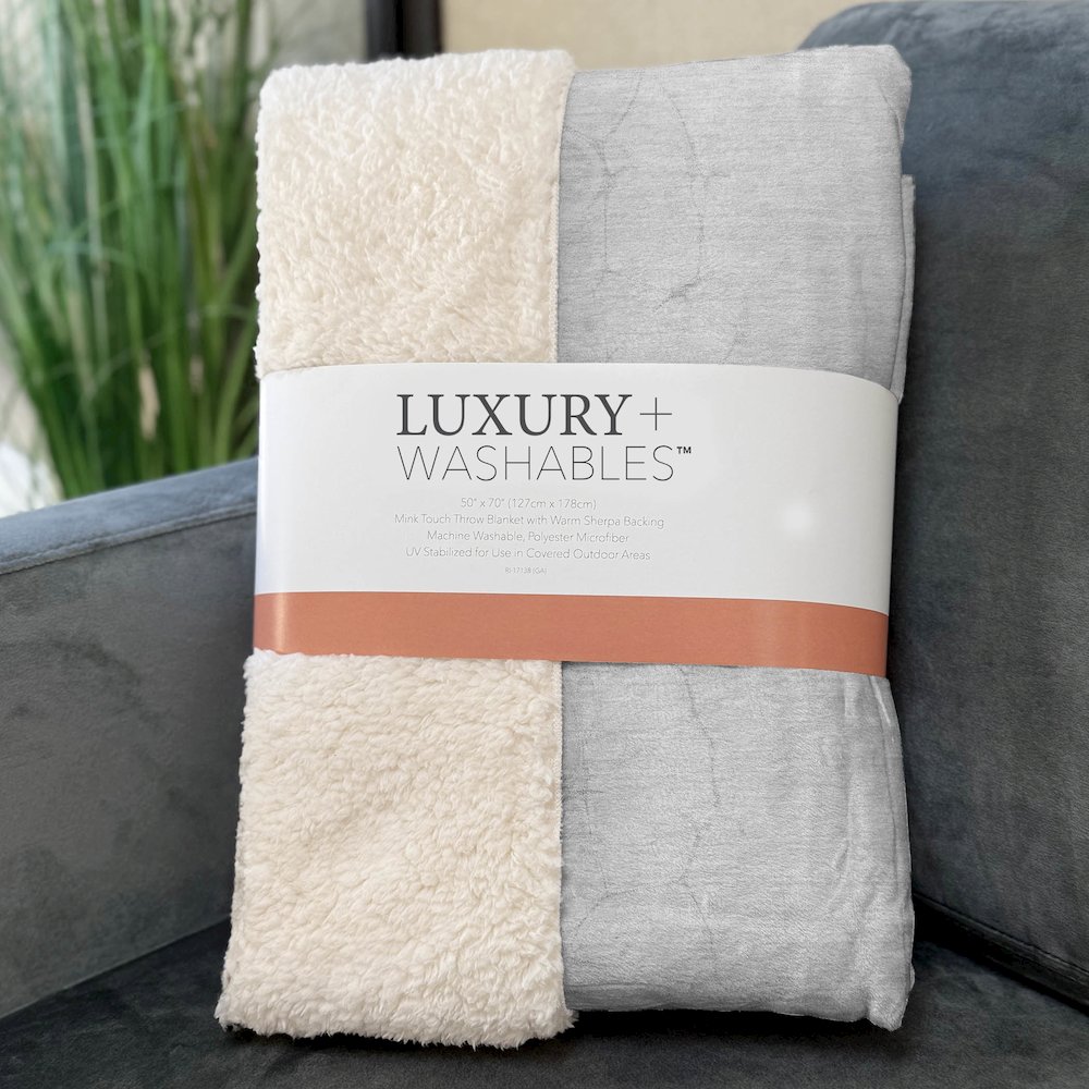 Premium Machine Washable ASB707 Gray 50" x 70" Sherpa Throw Blanket. Picture 3