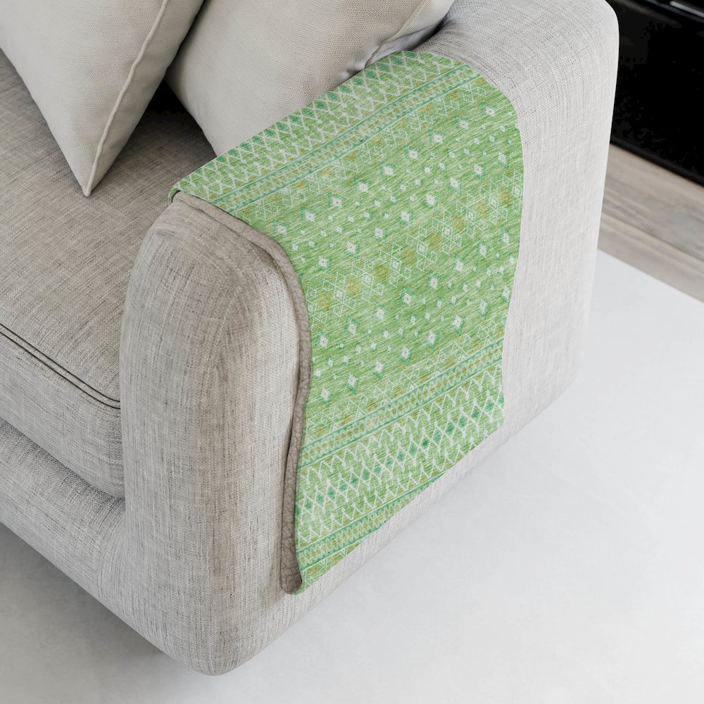 Premium Machine Washable ASB709 Aloe 50" x 70" Sherpa Throw Blanket. Picture 4