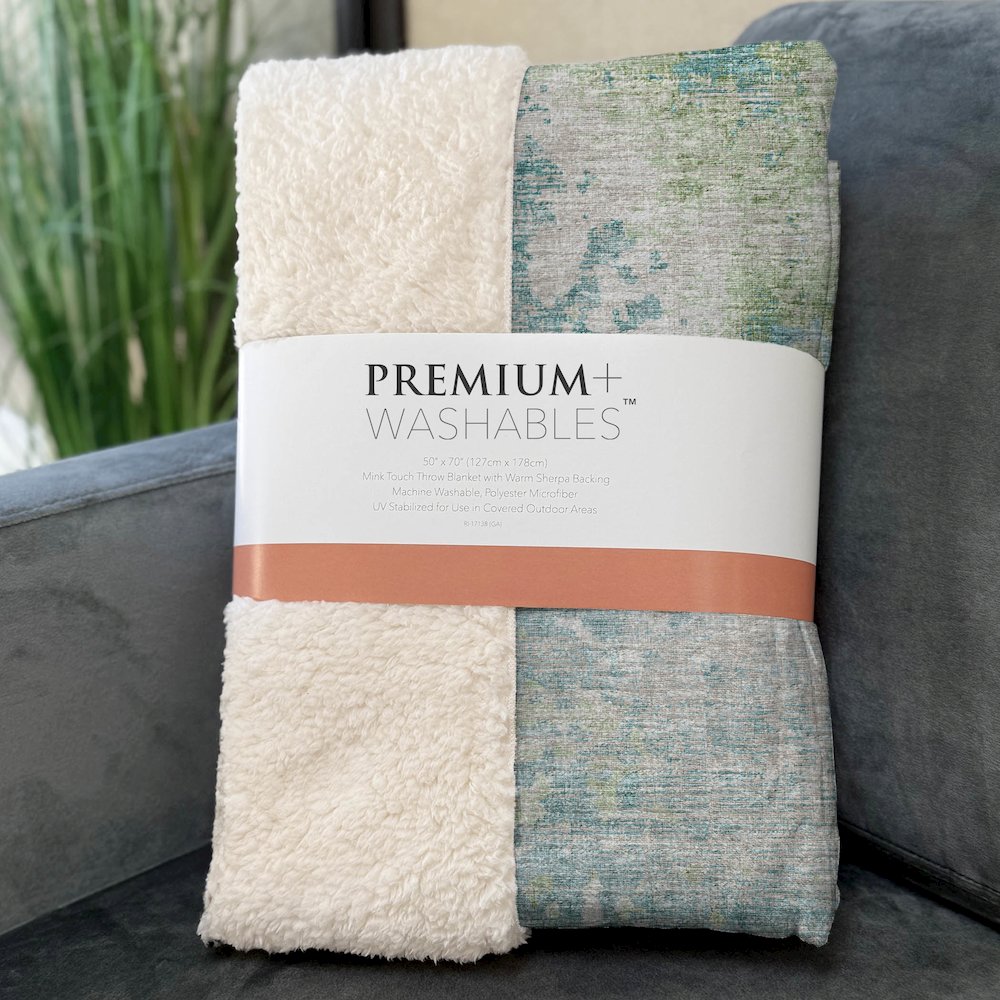 Premium Machine Washable ASB70 Green 50" x 70" Sherpa Throw Blanket. Picture 3
