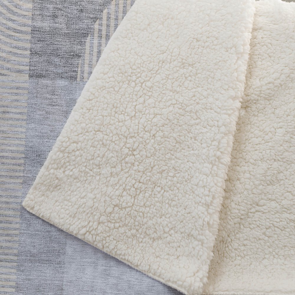 Premium Machine Washable ASB711 Silver 50" x 70" Sherpa Throw Blanket. Picture 2