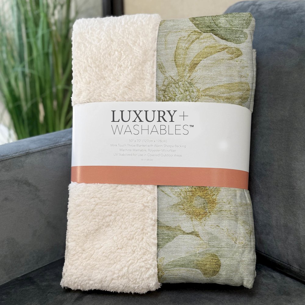 Premium Machine Washable ASB712 Sage 50" x 70" Sherpa Throw Blanket. Picture 3