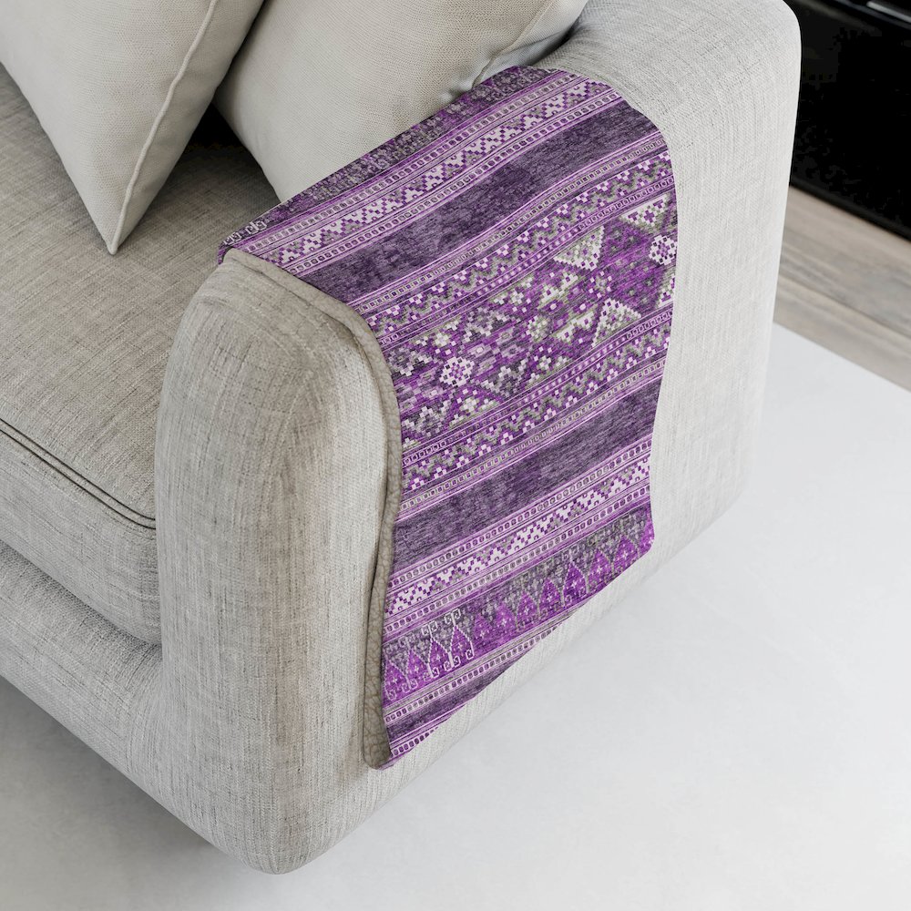 Premium Machine Washable ASB714 Purple 50" x 70" Sherpa Throw Blanket. Picture 4
