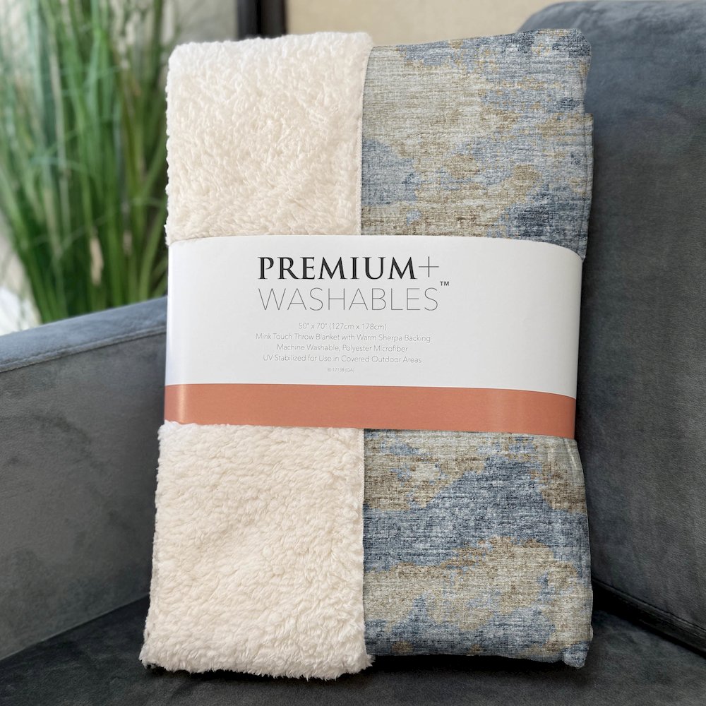 Premium Machine Washable ASB71 Blue 50" x 70" Sherpa Throw Blanket. Picture 3