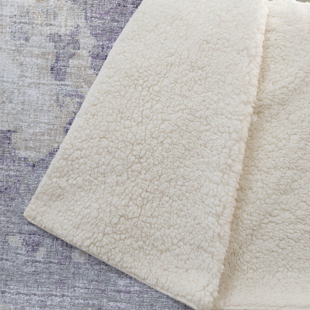 Premium Machine Washable ASB71 Purple 50" x 70" Sherpa Throw Blanket. Picture 2
