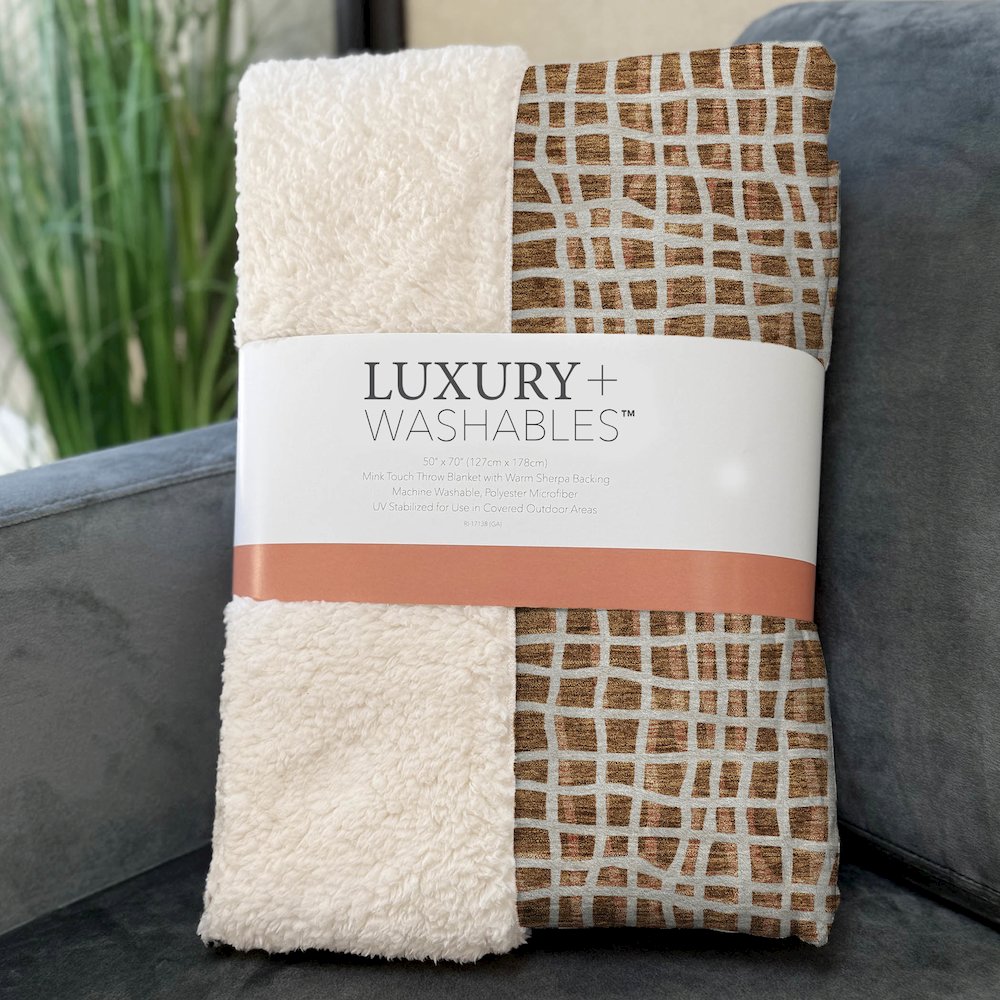 Premium Machine Washable ASB729 Paprika 50" x 70" Sherpa Throw Blanket. Picture 3