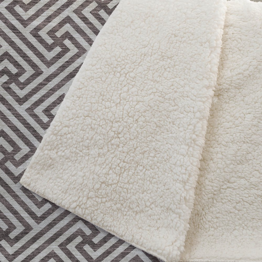 Premium Machine Washable ASB731 Brown 50" x 70" Sherpa Throw Blanket. Picture 2