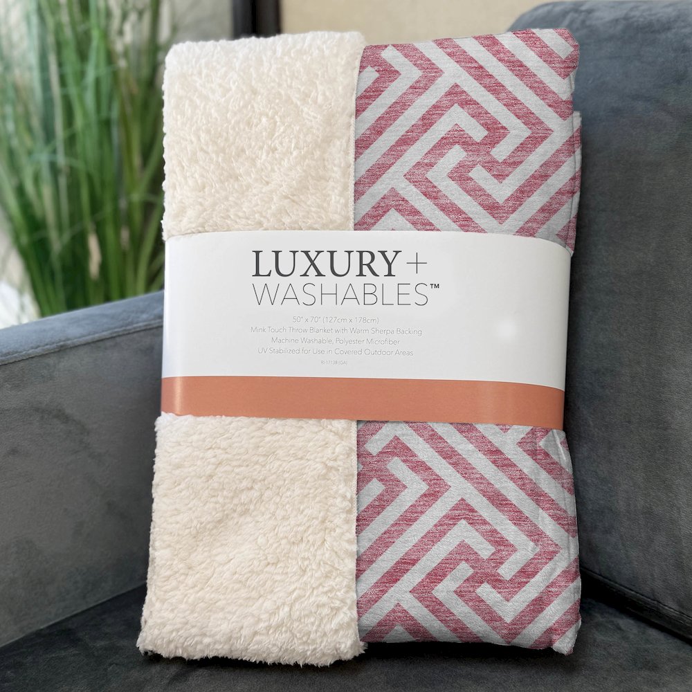 Premium Machine Washable ASB731 Pink 50" x 70" Sherpa Throw Blanket. Picture 3