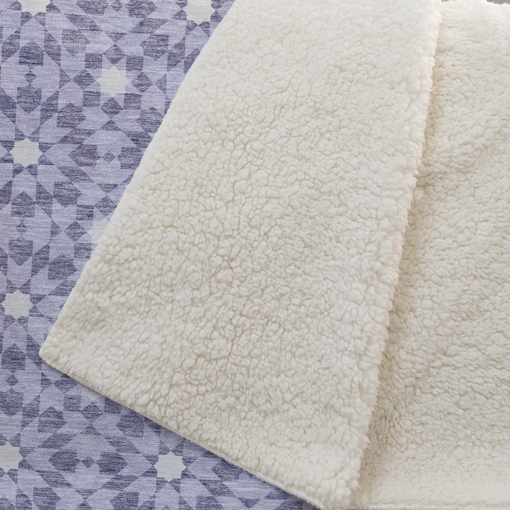 Premium Machine Washable ASB734 Lilac 50" x 70" Sherpa Throw Blanket. Picture 2