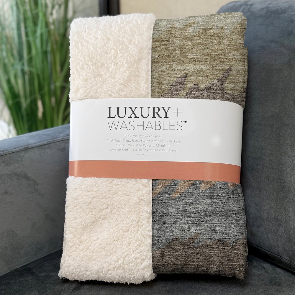 Premium Machine Washable ASB736 Chocolate 50" x 70" Sherpa Throw Blanket. Picture 3