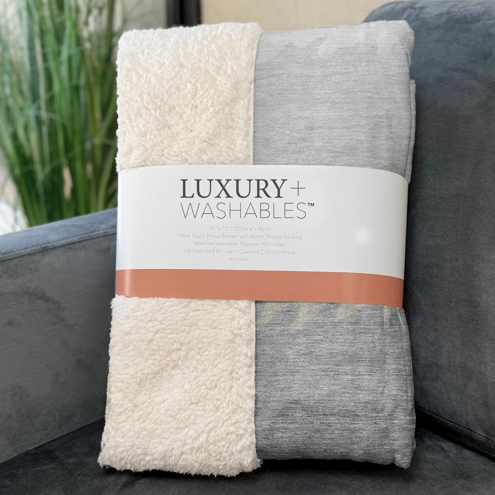 Premium Machine Washable ASB736 Silver 50" x 70" Sherpa Throw Blanket. Picture 3