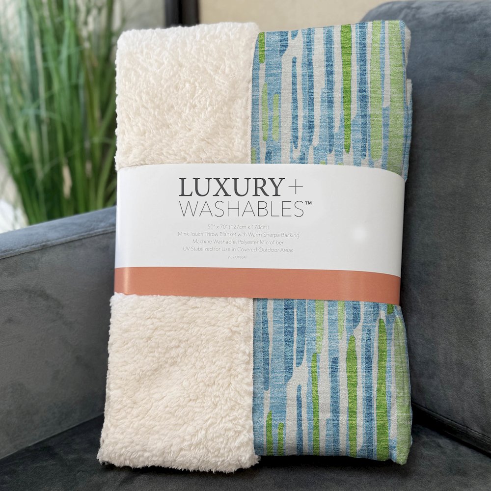 Premium Machine Washable ASB739 Aqua 50" x 70" Sherpa Throw Blanket. Picture 3