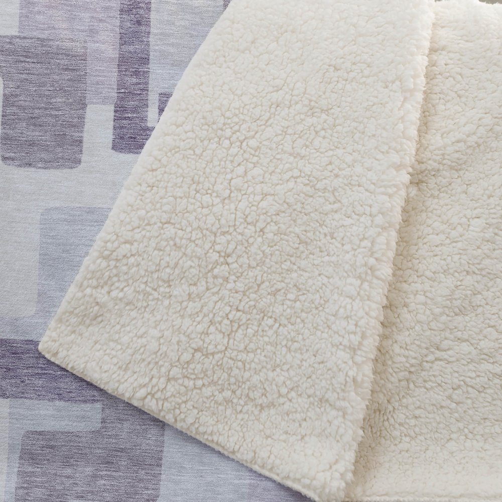 Premium Machine Washable ASB740 Lavender 50" x 70" Sherpa Throw Blanket. Picture 2