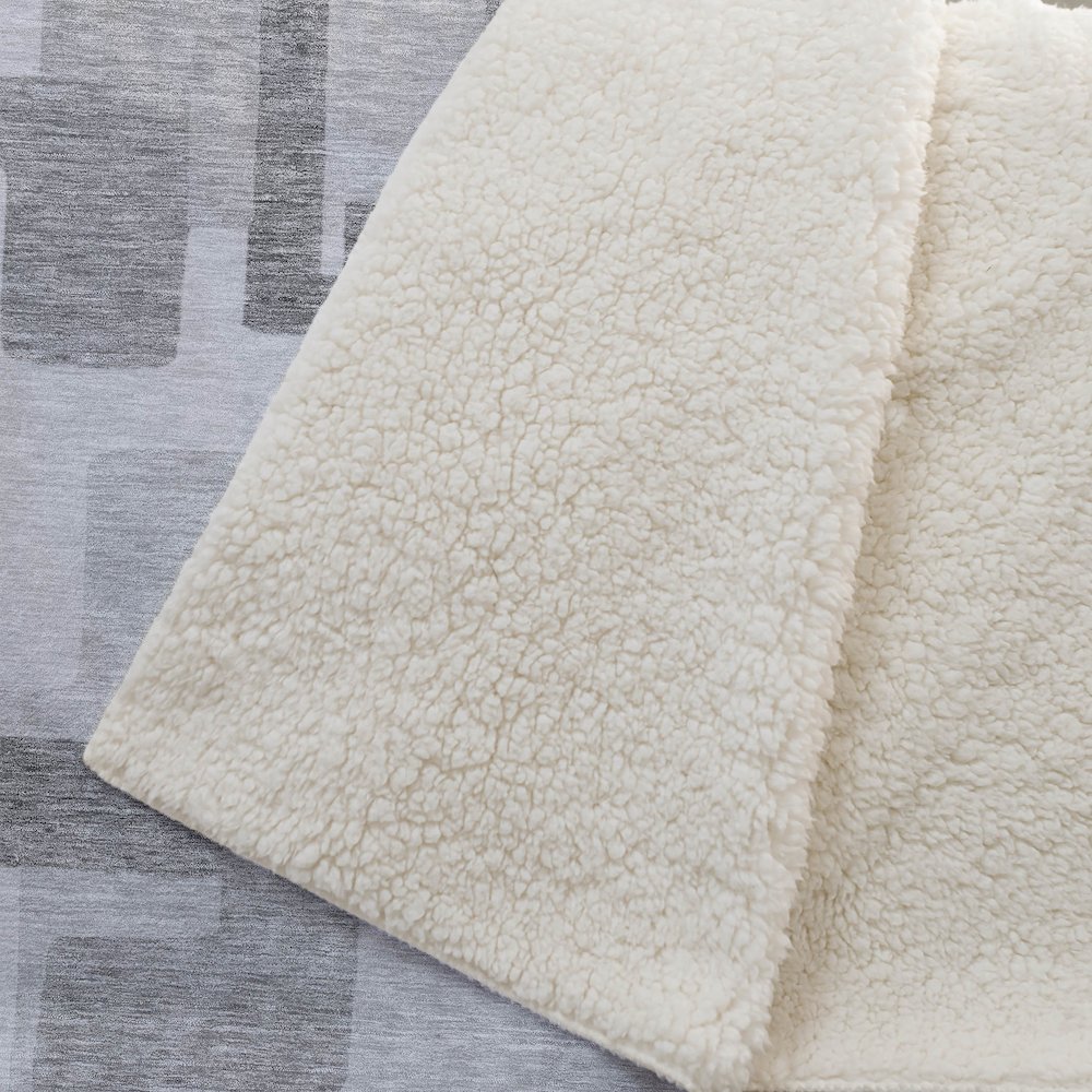 Premium Machine Washable ASB740 Silver 50" x 70" Sherpa Throw Blanket. Picture 2