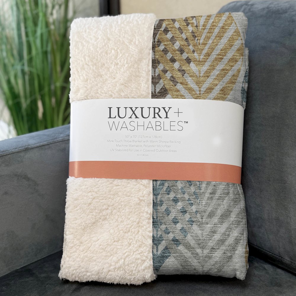 Premium Machine Washable ASB744 Gray 50" x 70" Sherpa Throw Blanket. Picture 3