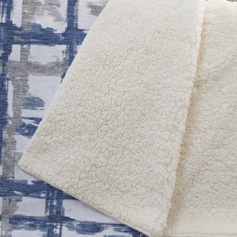 Premium Machine Washable ASB745 Navy 50" x 70" Sherpa Throw Blanket. Picture 2
