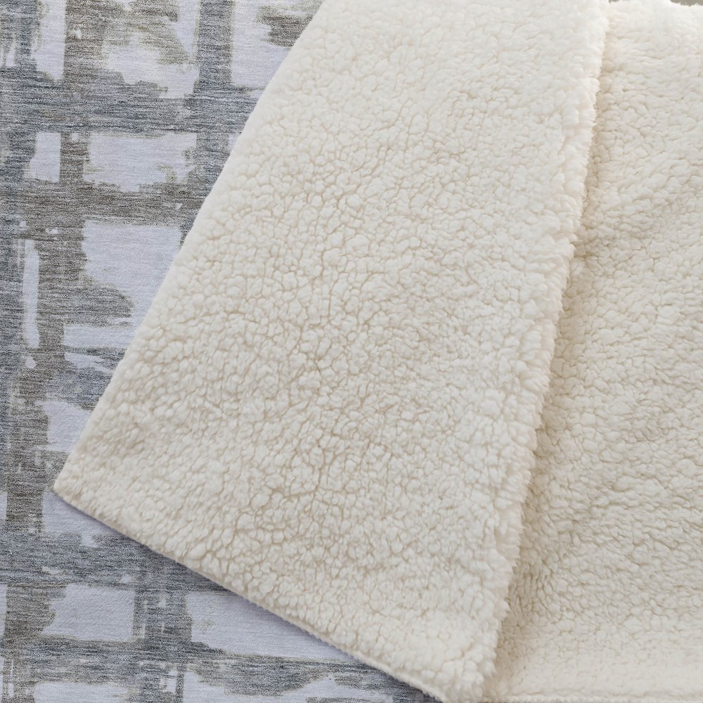 Premium Machine Washable ASB745 Silver 50" x 70" Sherpa Throw Blanket. Picture 2