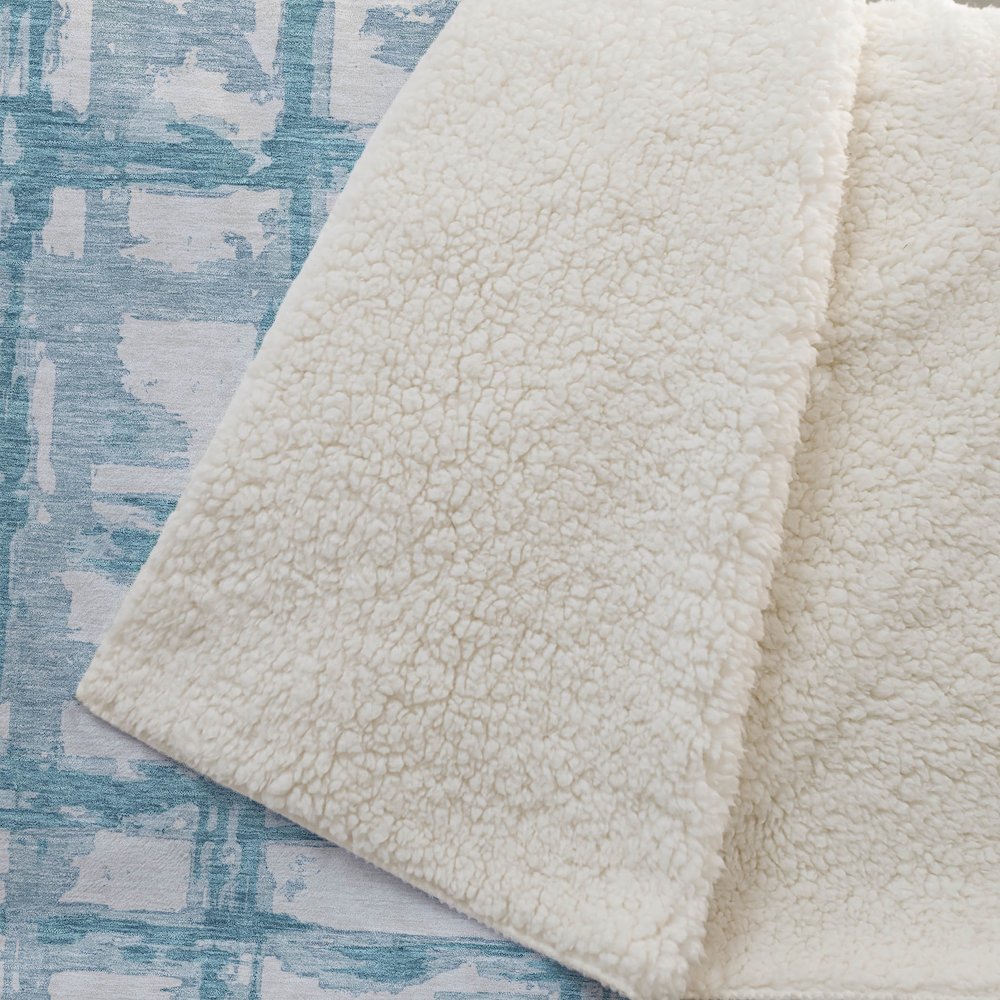 Premium Machine Washable ASB745 Teal 50" x 70" Sherpa Throw Blanket. Picture 2