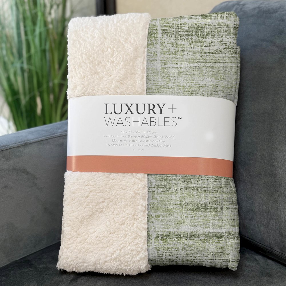 Premium Machine Washable ASB747 Aloe 50" x 70" Sherpa Throw Blanket. Picture 3