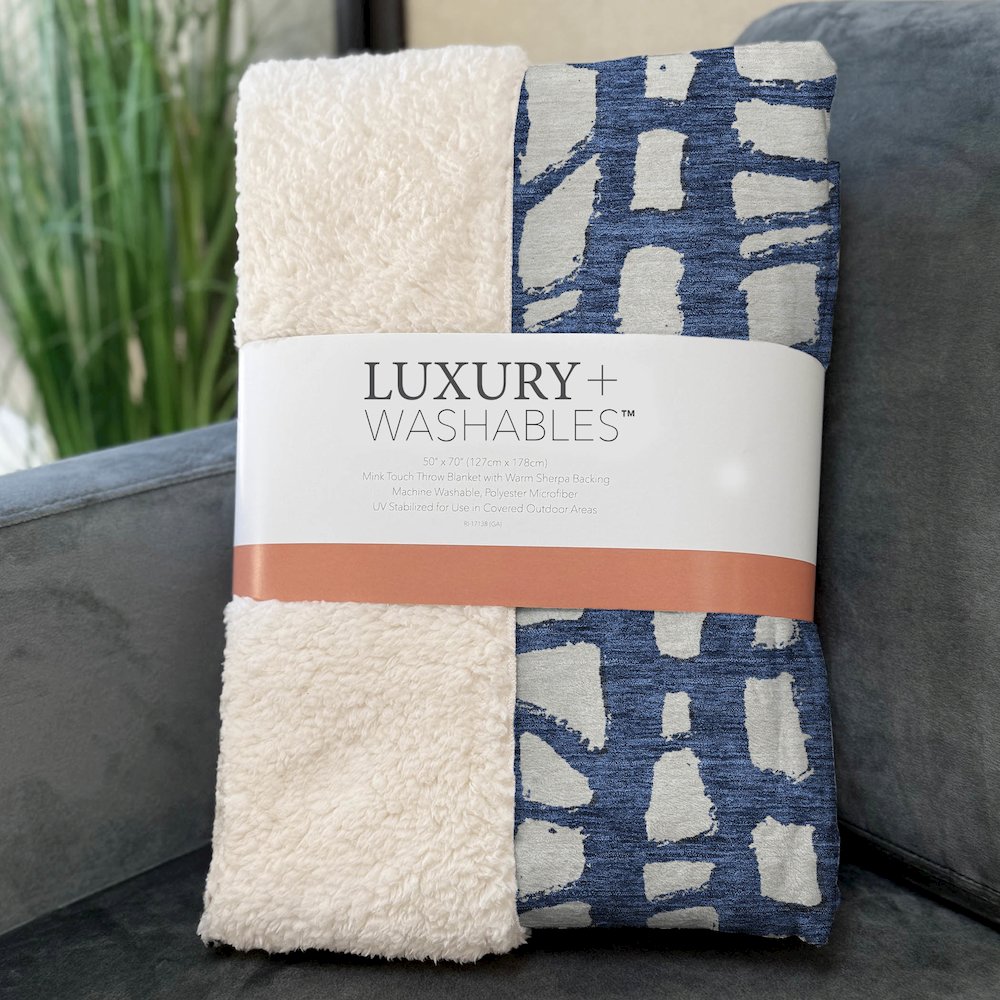 Premium Machine Washable ASB754 Navy 50" x 70" Sherpa Throw Blanket. Picture 3