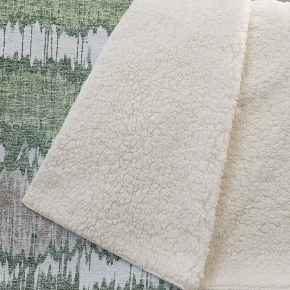 Premium Machine Washable ASB755 Green 50" x 70" Sherpa Throw Blanket. Picture 2