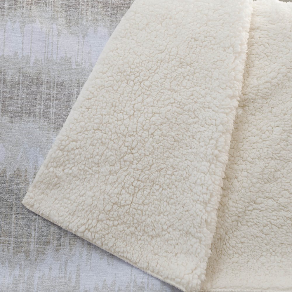 Premium Machine Washable ASB755 Ivory 50" x 70" Sherpa Throw Blanket. Picture 2