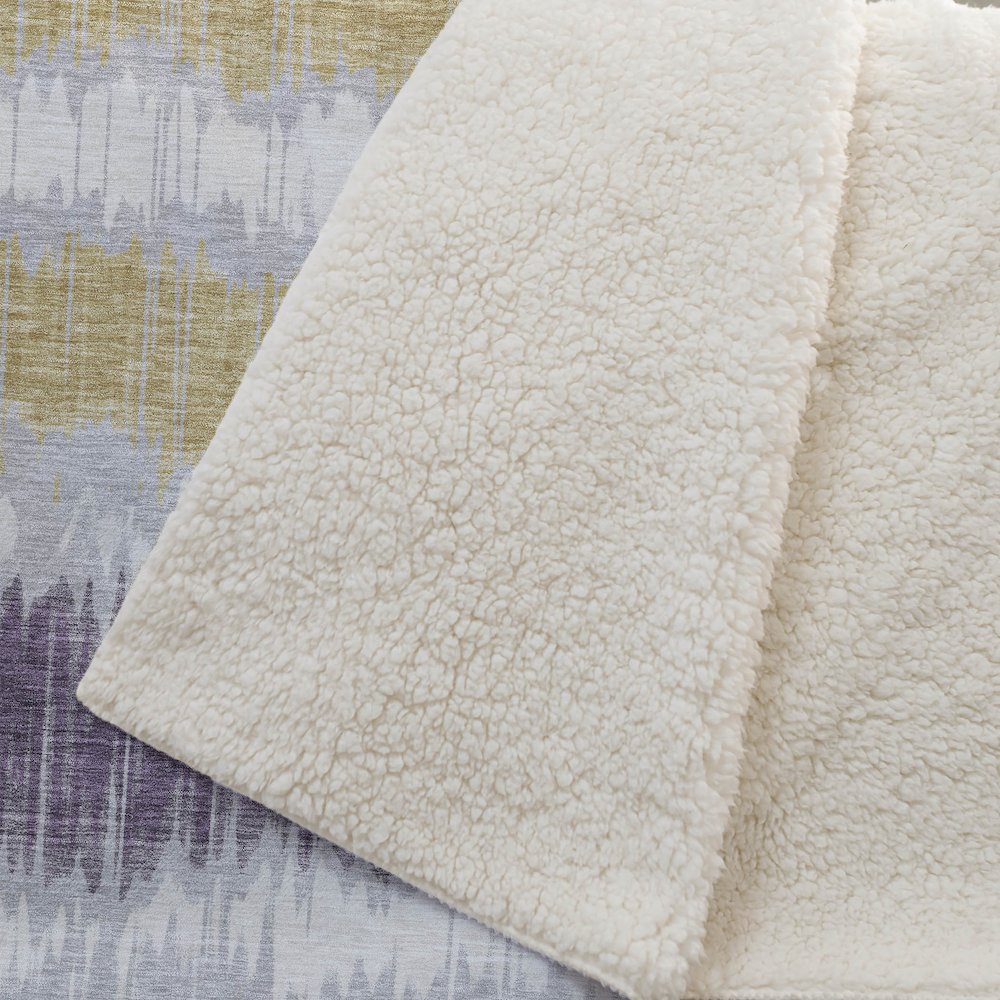 Premium Machine Washable ASB755 Silver 50" x 70" Sherpa Throw Blanket. Picture 2