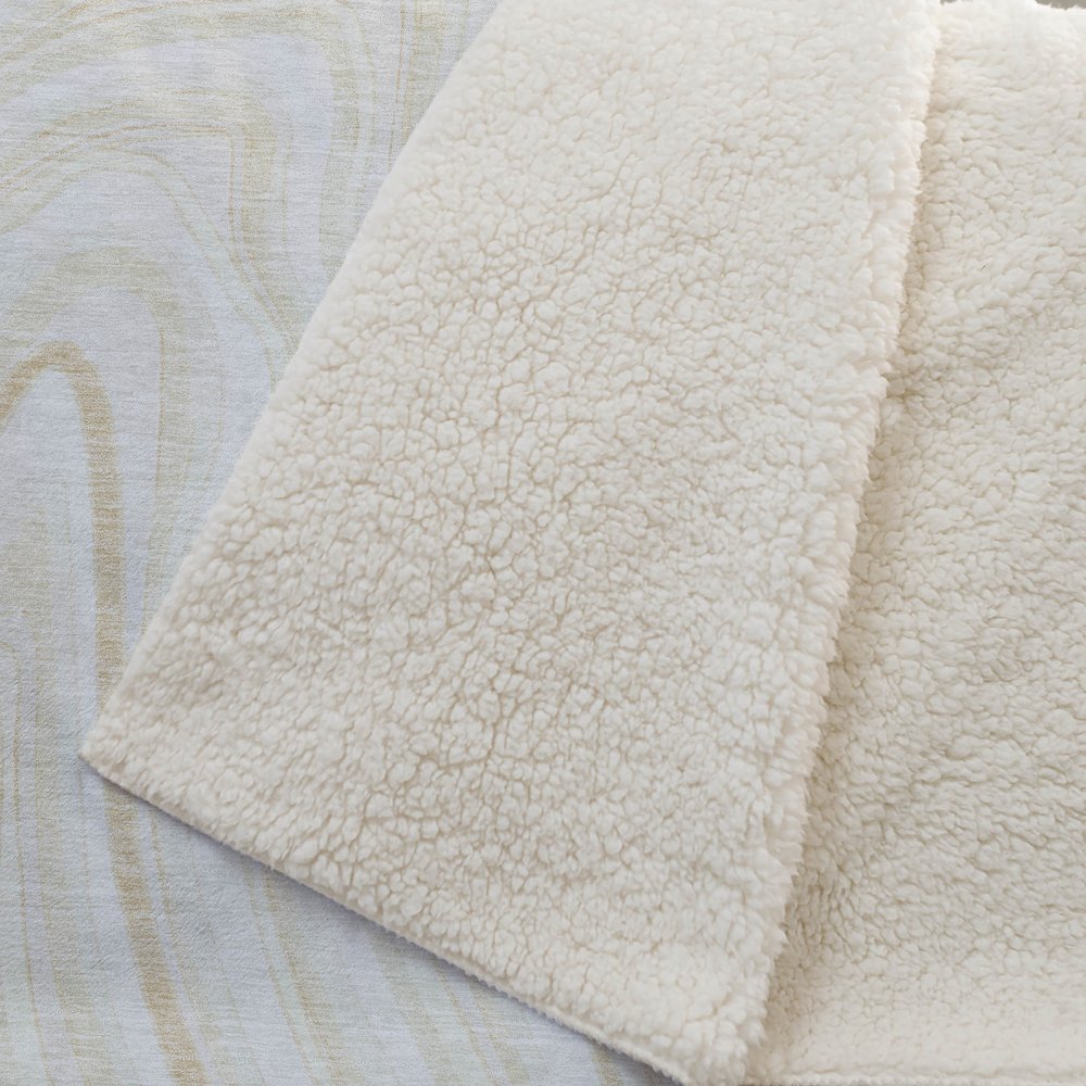 Premium Machine Washable ASB756 Ivory 50" x 70" Sherpa Throw Blanket. Picture 2