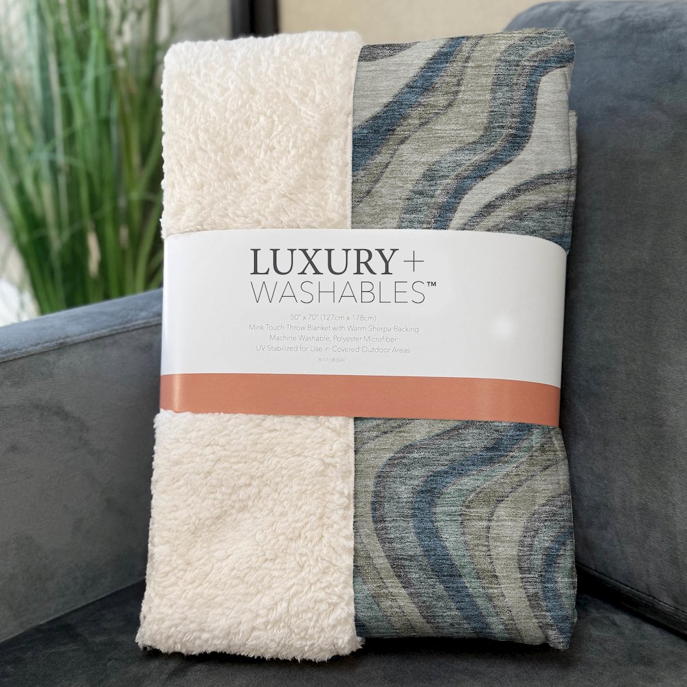 Premium Machine Washable ASB756 Teal 50" x 70" Sherpa Throw Blanket. Picture 3