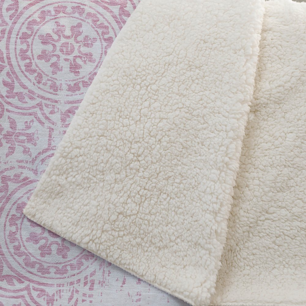 Premium Machine Washable ASB758 Pink 50" x 70" Sherpa Throw Blanket. Picture 2
