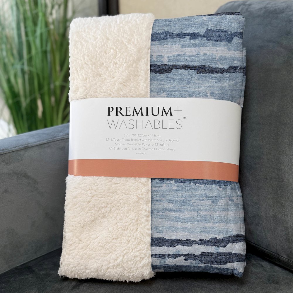 Premium Machine Washable ASB75 Blue 50" x 70" Sherpa Throw Blanket. Picture 3