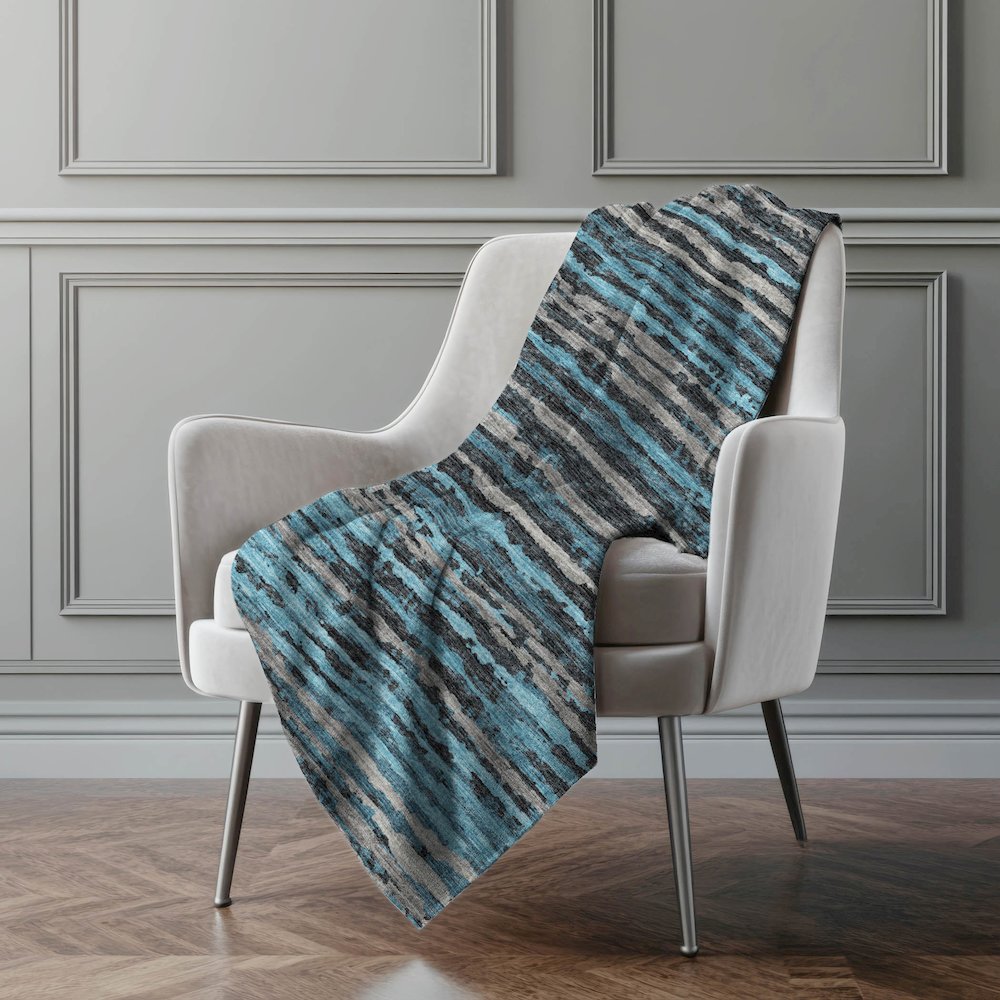 Premium Machine Washable ASB75 Peacock 50" x 70" Sherpa Throw Blanket. Picture 5