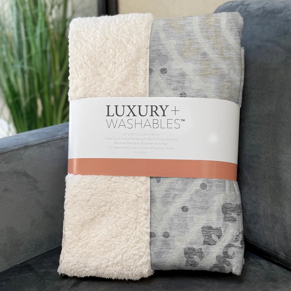 Premium Machine Washable ASB761 Silver 50" x 70" Sherpa Throw Blanket. Picture 3