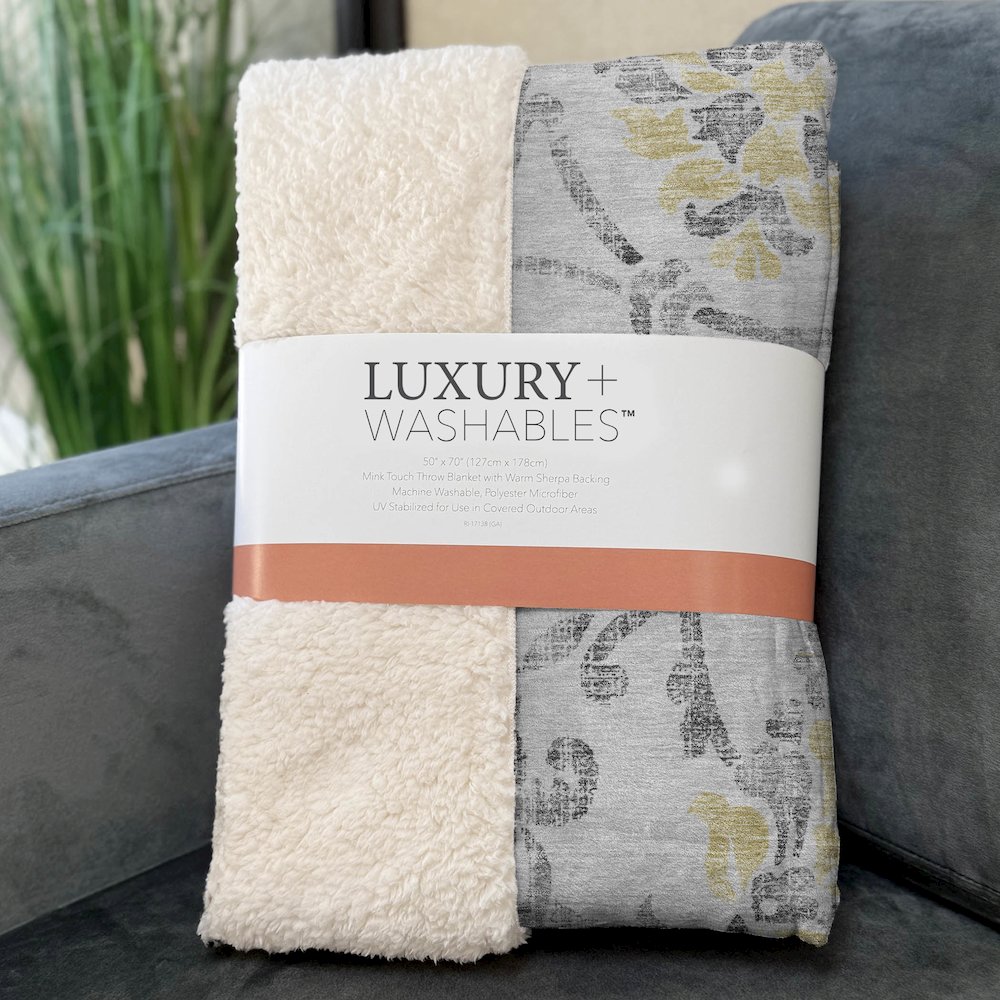 Premium Machine Washable ASB762 Silver 50" x 70" Sherpa Throw Blanket. Picture 3
