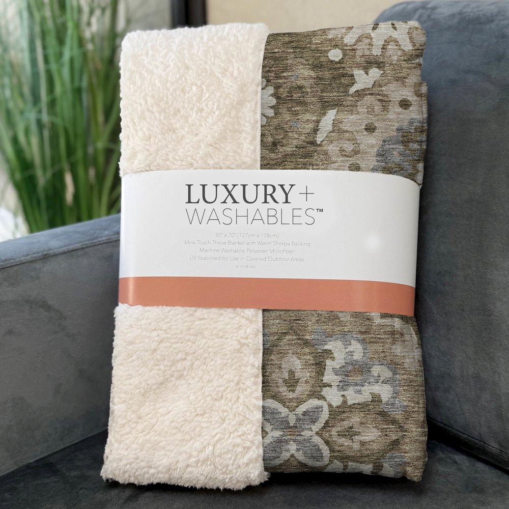 Premium Machine Washable ASB763 Brown 50" x 70" Sherpa Throw Blanket. Picture 3