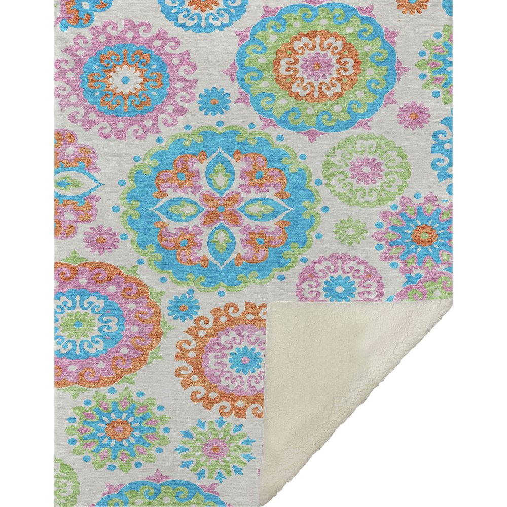 Premium Machine Washable ASB763 White 50" x 70" Sherpa Throw Blanket. Picture 1