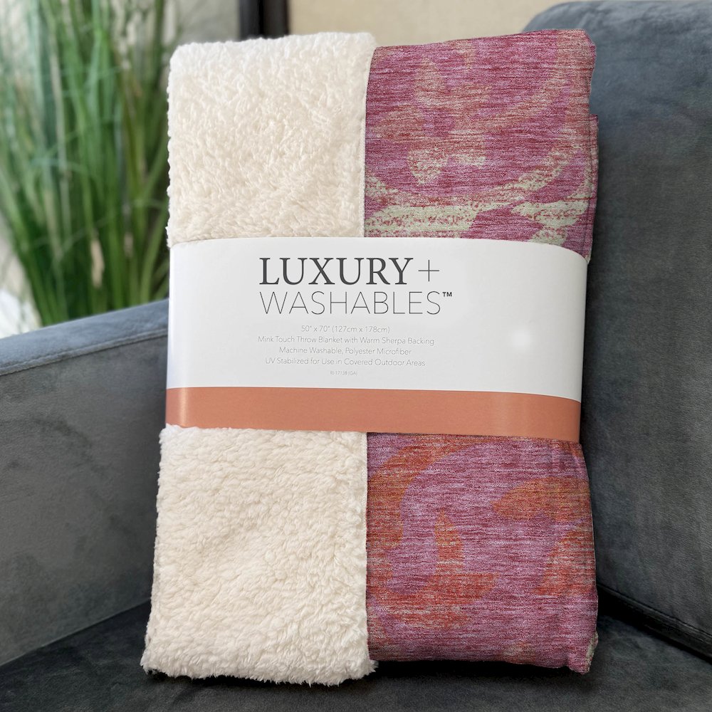Premium Machine Washable ASB764 Blush 50" x 70" Sherpa Throw Blanket. Picture 3