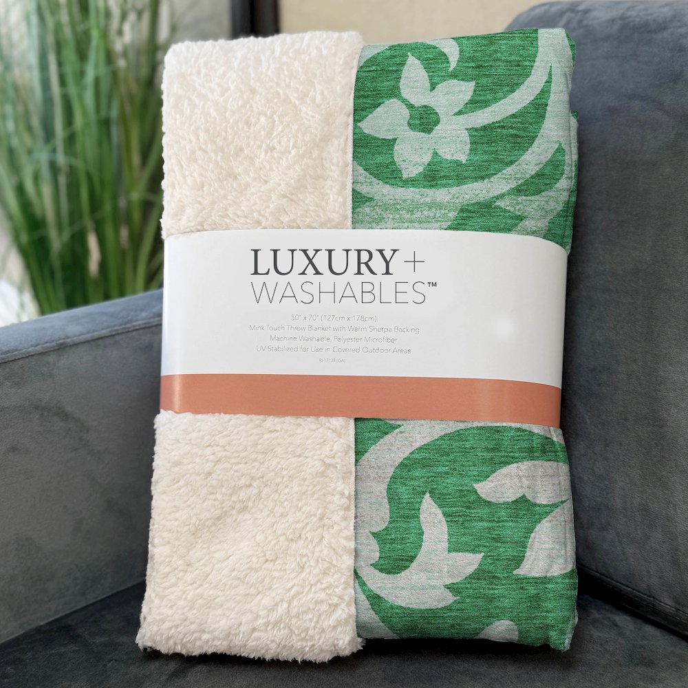Premium Machine Washable ASB764 Green 50" x 70" Sherpa Throw Blanket. Picture 3