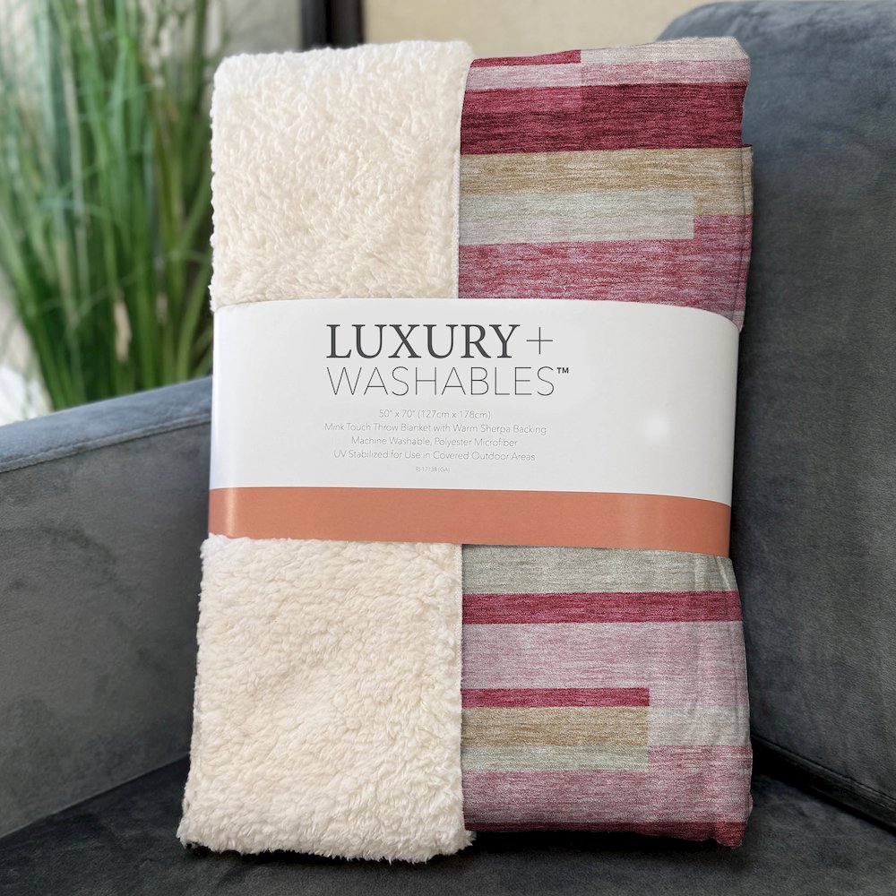 Premium Machine Washable ASB766 Blush 50" x 70" Sherpa Throw Blanket. Picture 3