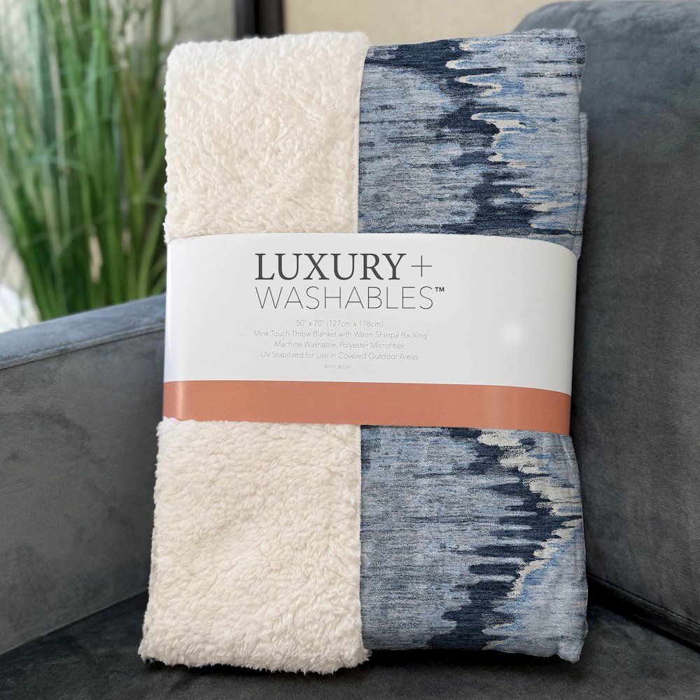 Premium Machine Washable ASB767 Navy 50" x 70" Sherpa Throw Blanket. Picture 3