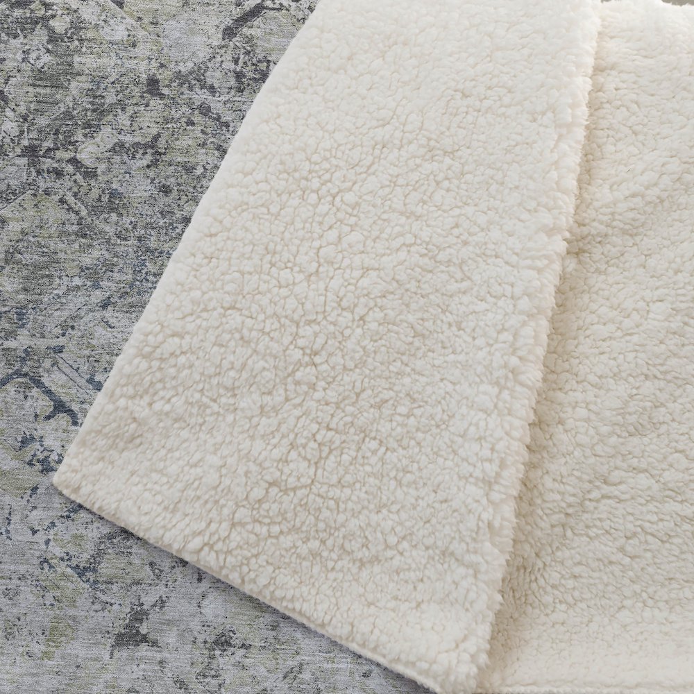 Premium Machine Washable ASB768 Silver 50" x 70" Sherpa Throw Blanket. Picture 2