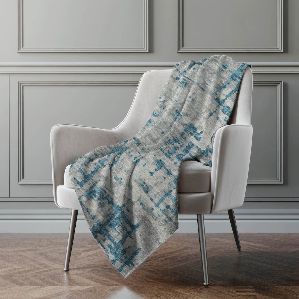 Premium Machine Washable ASB76 Peacock 50" x 70" Sherpa Throw Blanket. Picture 5