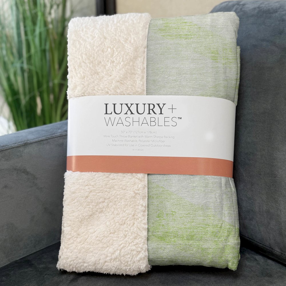 Premium Machine Washable ASB770 Aloe 50" x 70" Sherpa Throw Blanket. Picture 3