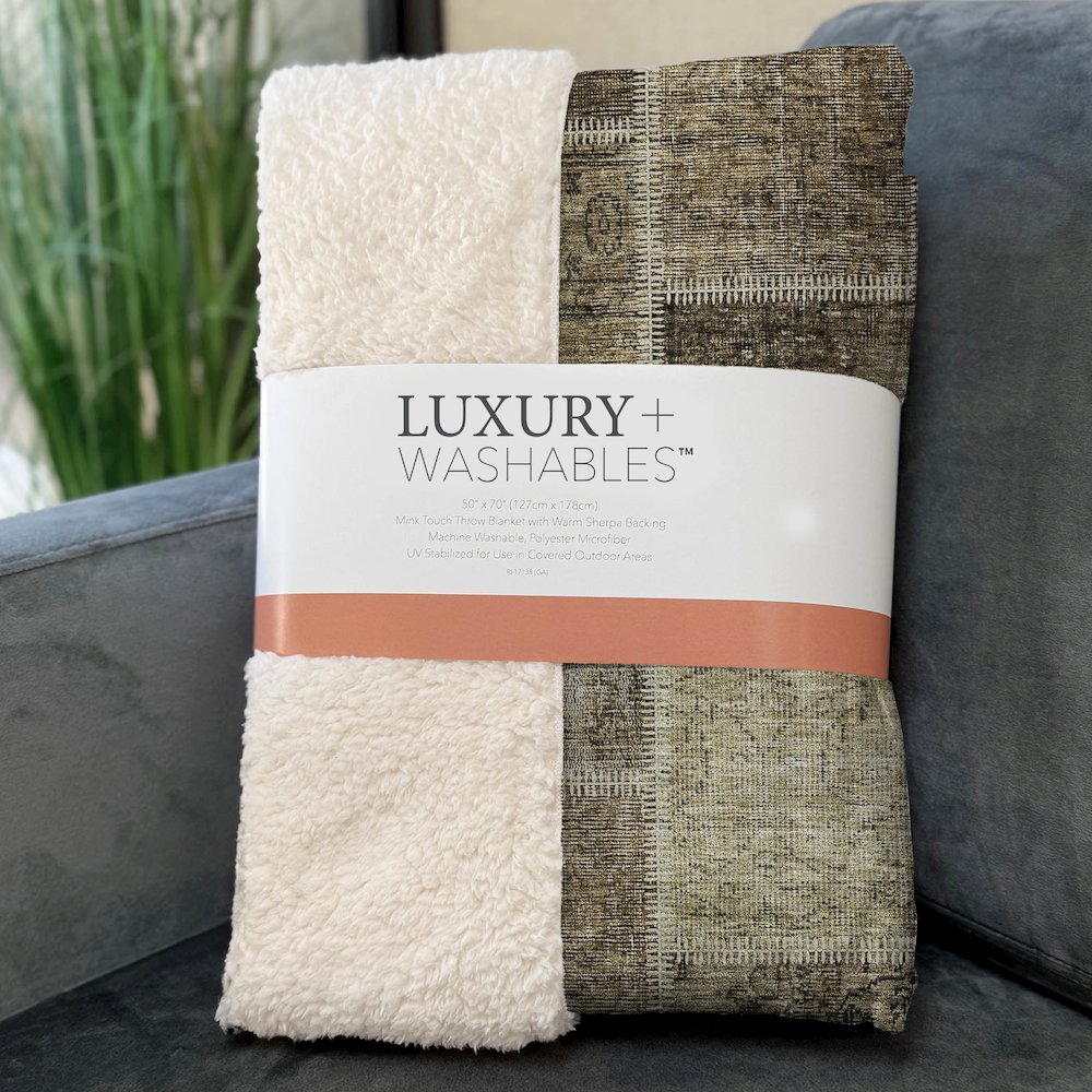 Premium Machine Washable ASB772 Brown 50" x 70" Sherpa Throw Blanket. Picture 3
